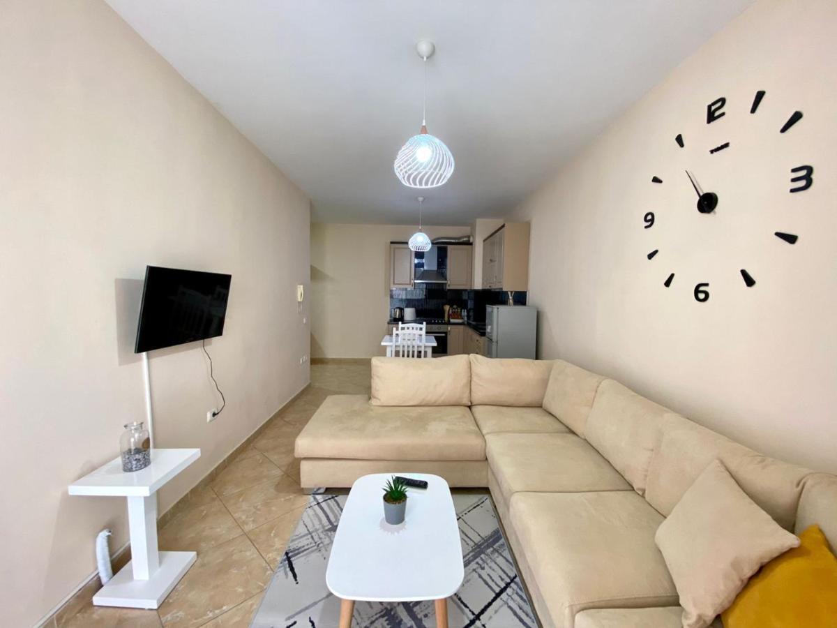 Chlo Apartment 2 ティラナ エクステリア 写真